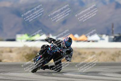 media/Dec-07-2025-CVMA (Sun) [[3e7d2de5dc]]/Race 7-Formula Lightweight Twins Shootout/